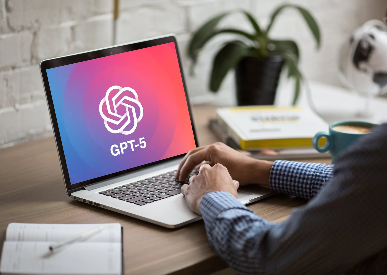 “코딩은 GPT-5가 다 하네” 개발자들 환호, 일반인은 냉담