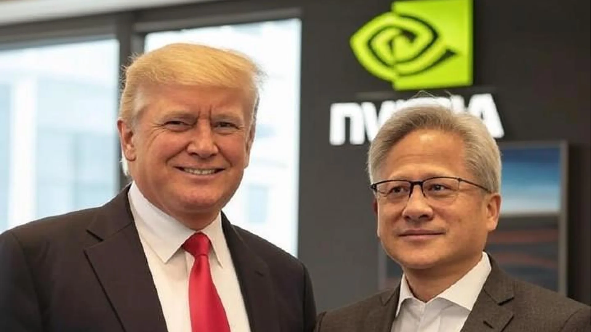 “엔비디아 박살 낸다더니..” 트럼프, 젠슨 황 만나고 태세 전환?
