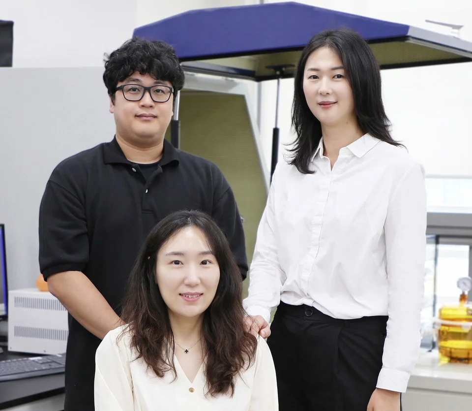 “수술은 이제 그만” 피 한 방울로 폐암 96% 진단하는 AI 의사 등장